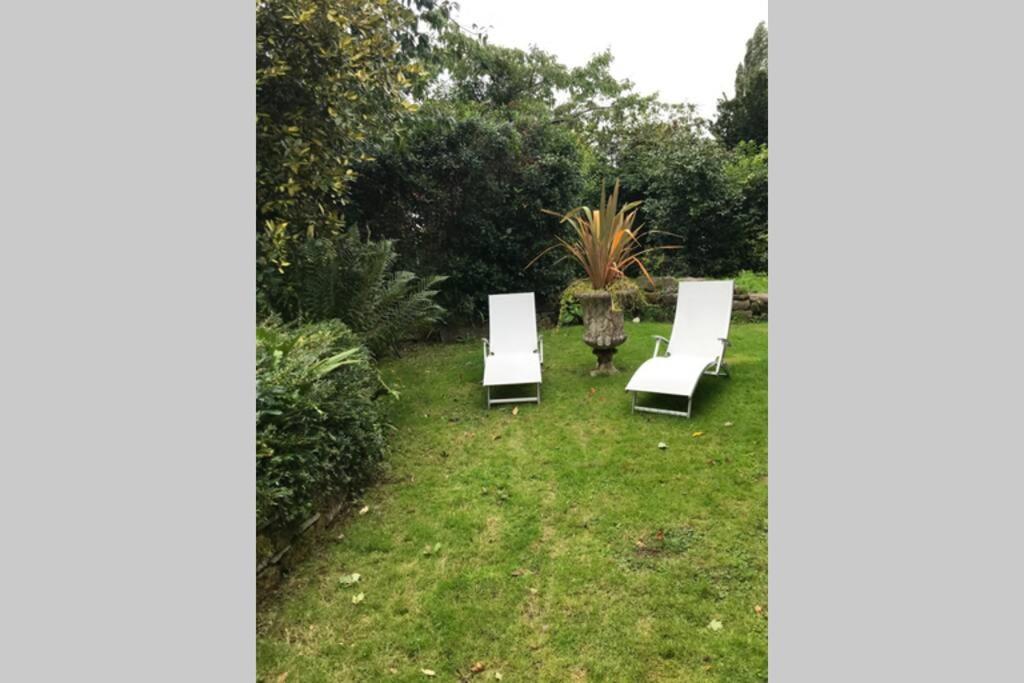 Secluded Log In Beautiful Private Gardens Holiday home Broxwood