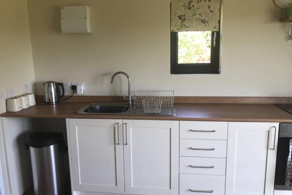 Secluded Log In Beautiful Private Gardens * Broxwood